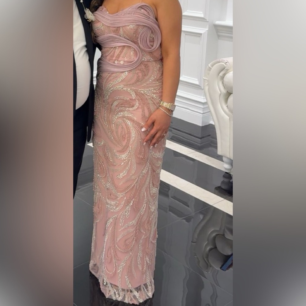 Elegant Pink Embellished Evening Gown